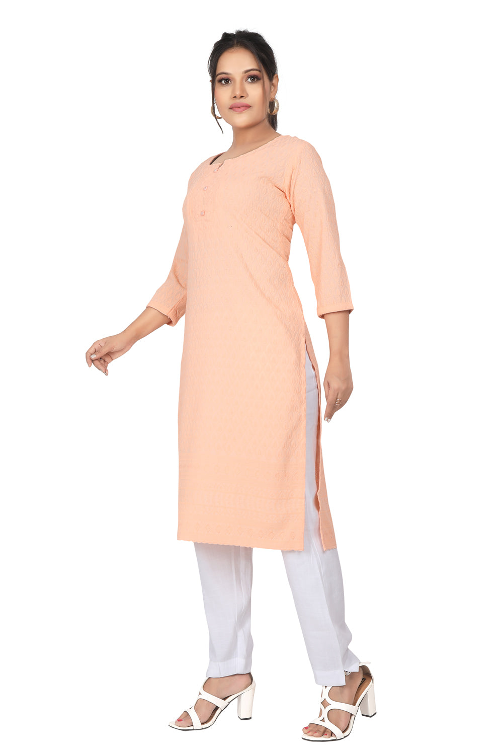 Meniki Women's Chikankari Embroidered Cotton Kurti