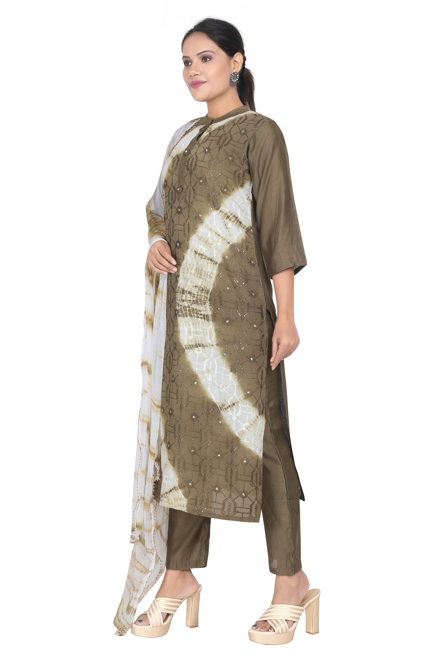 Meniki Women's Green Color Tye and Dye Printed Kurti with Pant and Dupatta