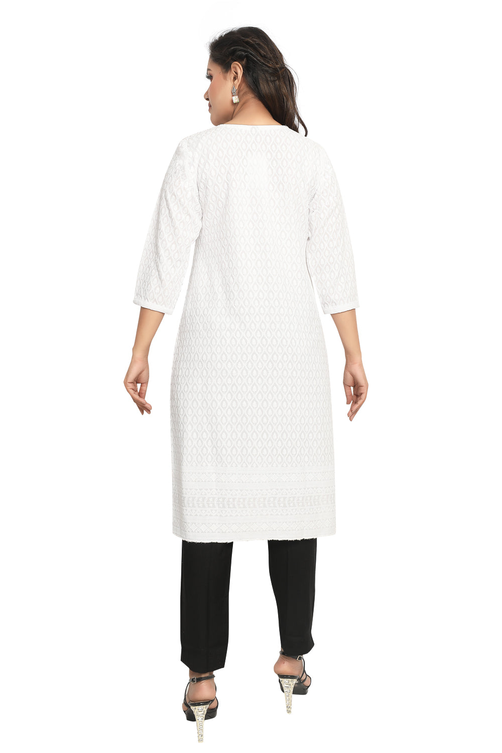 Meniki Women's Chikankari Embroidered Cotton Kurti