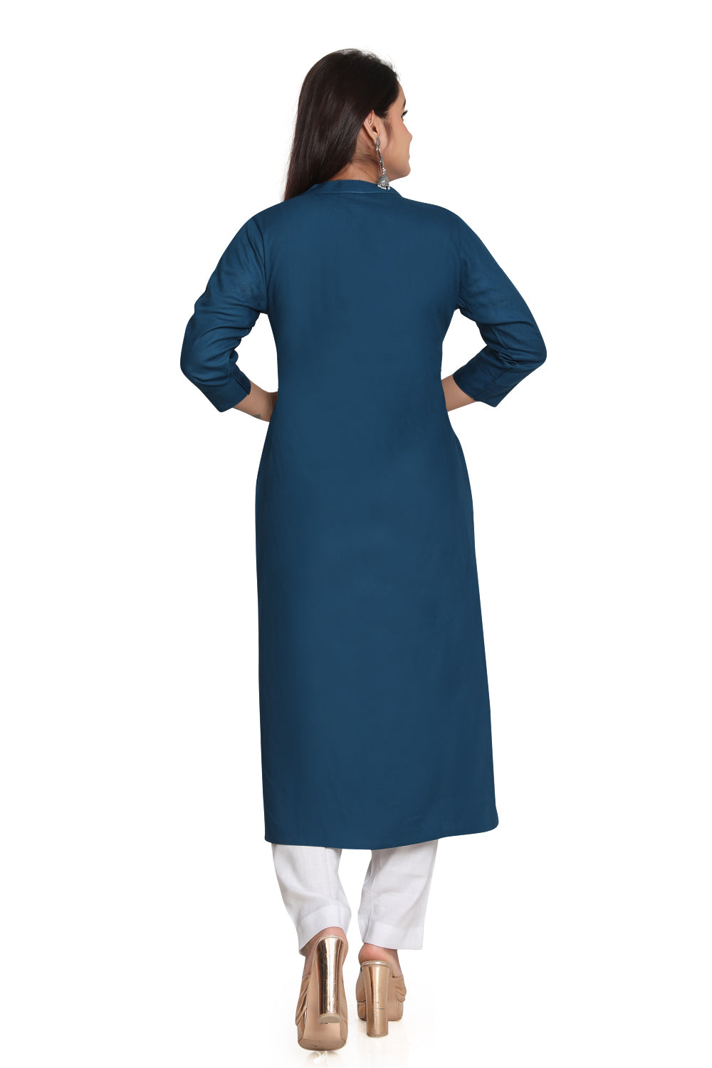 Meniki Women's Rayon Kurti With Wooden Buttons