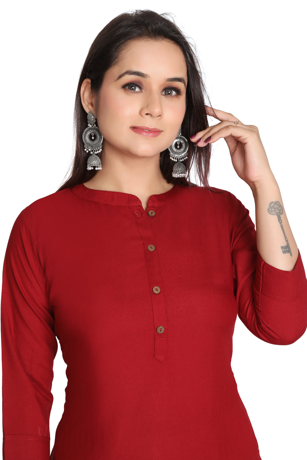 Meniki Women's Rayon Kurti with Wooden Buttons