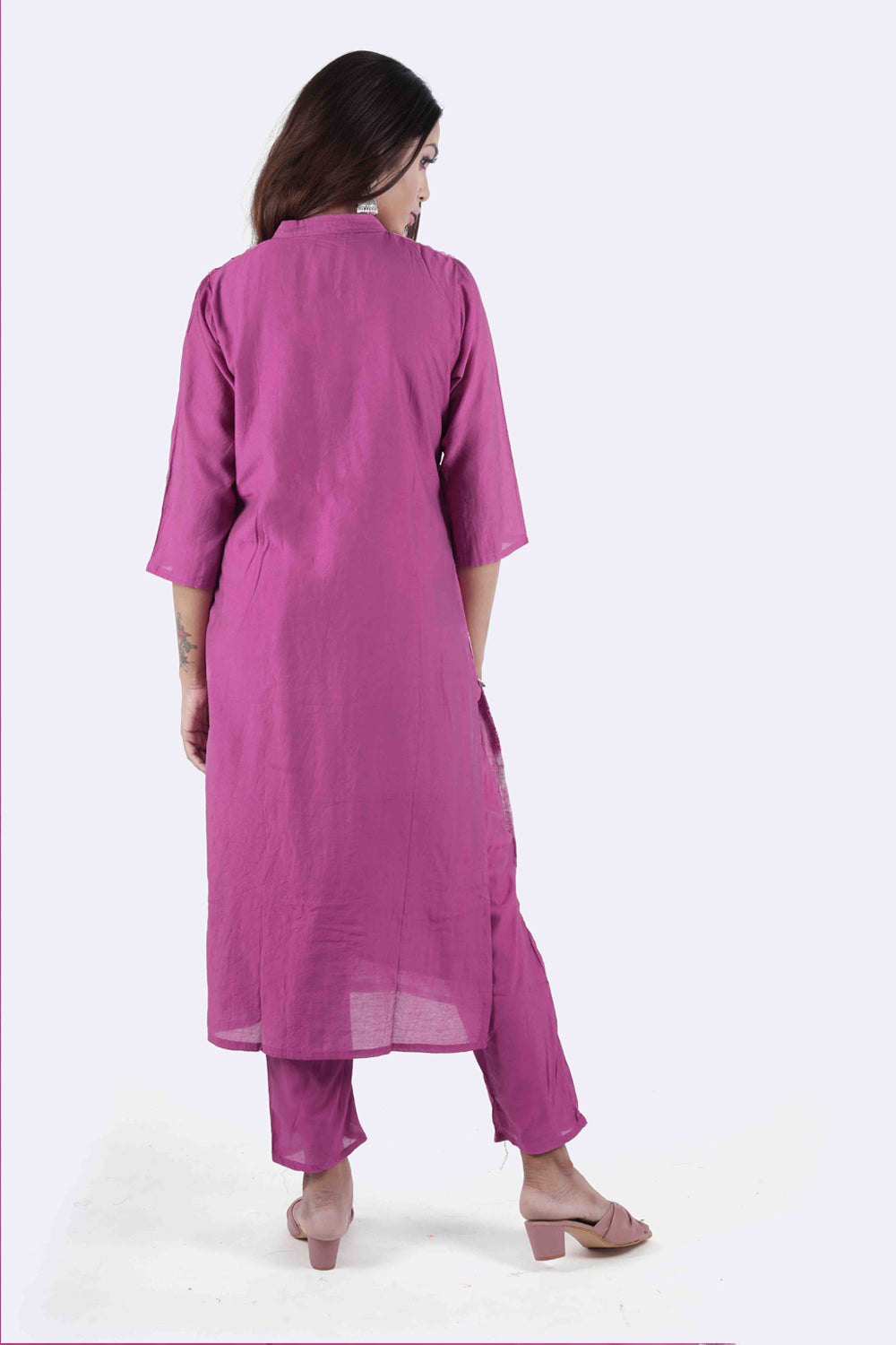 Meniki Women's Tie and Dye Dark Pink Straight Fit Thread and Sequence Work Kurta with Pant and Dupatta